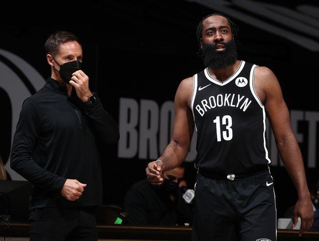 破案了，砍下44分准三双的哈登为何无缘MVP排行前五？火箭和欧文拖累了他