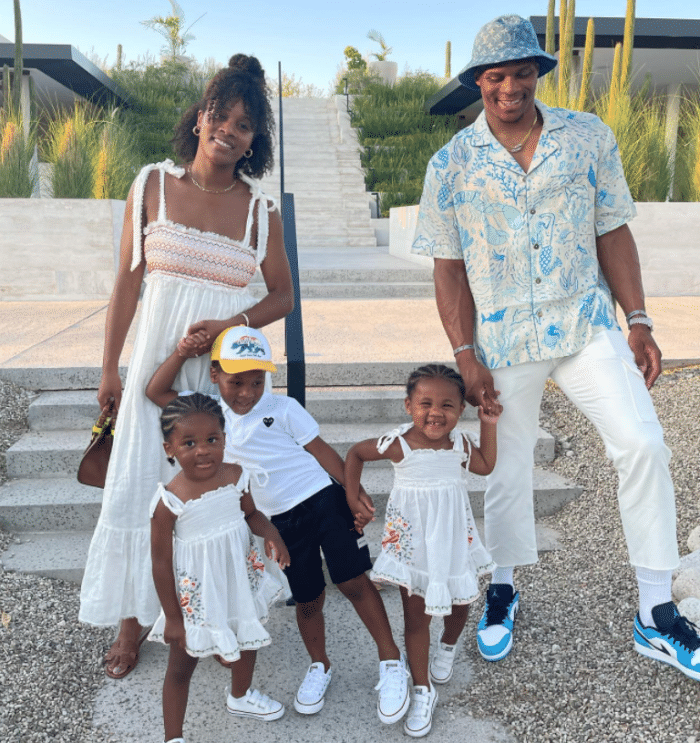 威少爱妻自曝遭死亡威胁！生活被骚扰，希望其他球星不要被羞辱和谩骂