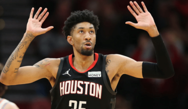 女球迷脸被砸出红印子！伍德欲送球票补偿引不满：希望他直接道歉