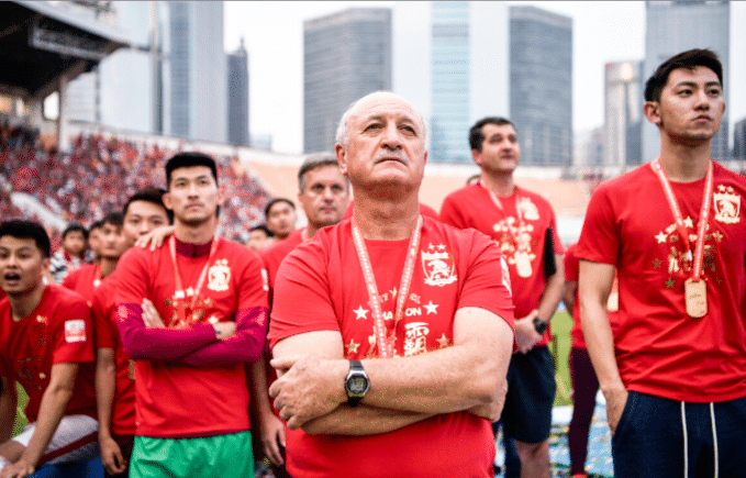 已官宣！22冠前中超名帅3年3次下课，世界冠军声望耗尽：该退休了