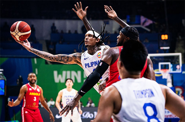 中国男篮利好！菲律宾两连败晋级基本无望 裁判关键时刻偏袒也没用