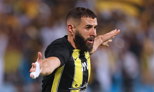 三大豪门赢球！C罗压力太大，球队跌入降级区，夺冠难度倍增