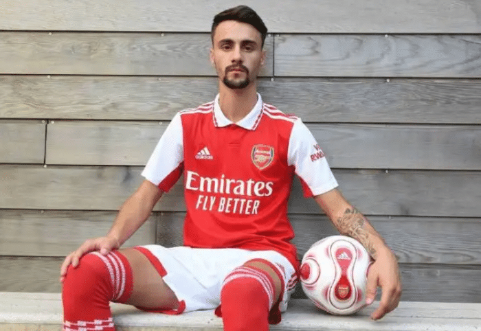 6000万欧元！阿森纳即将签25岁前锋，巴萨和曼联一样糟糕