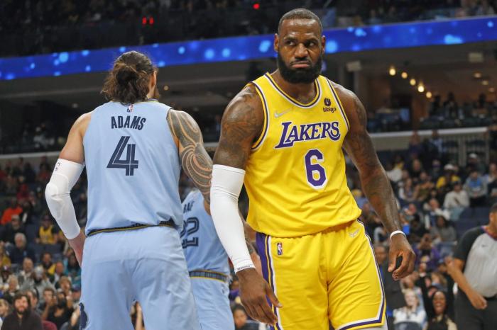 詹姆斯可能离开湖人？老詹经纪人回应辟谣：荒谬且错误，他不会离开湖人