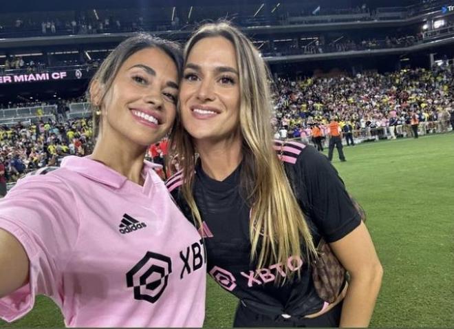 梅西为何锁喉乌拉圭小将？德保罗表情有趣，谁注意苏牙反应