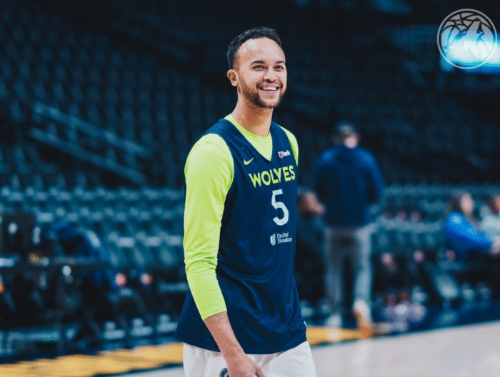 森林狼球星李凯尔决定加入中国男篮，NBA结束后征战FIBA