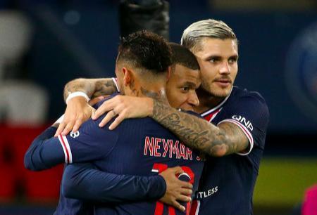 转投前死敌? 名记: 旺达即将与尤文谈伊卡尔迪转会