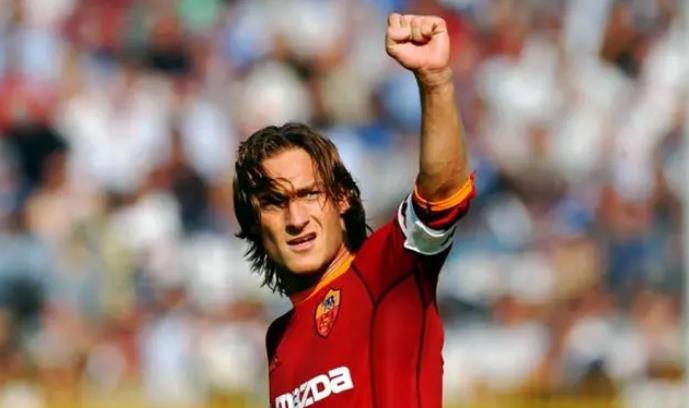 敲定，意大利名宿加盟，托蒂亮相中国岗位，签约合同曝光