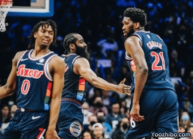 恩比德45+13狂刷纪录！冲击两项年度大奖，前队友：把MVP给他