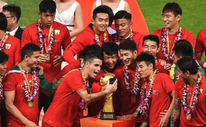 2000万！前中超冠军已签20球“新奥斯卡”，被放鸽子，FIFA将重罚