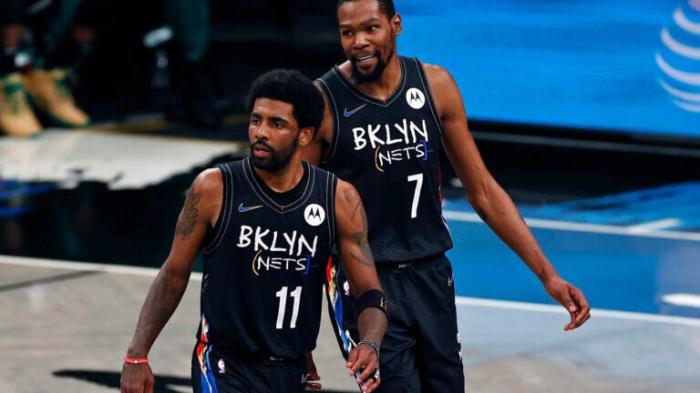 好消息！名记曝季后赛前欧文能打主场西蒙斯复出，新三巨头联手冲冠