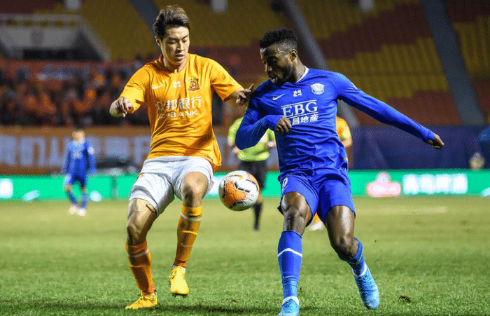 突发官宣！24球神锋空降中超，联手5大“冠军之星”，保级队大翻身