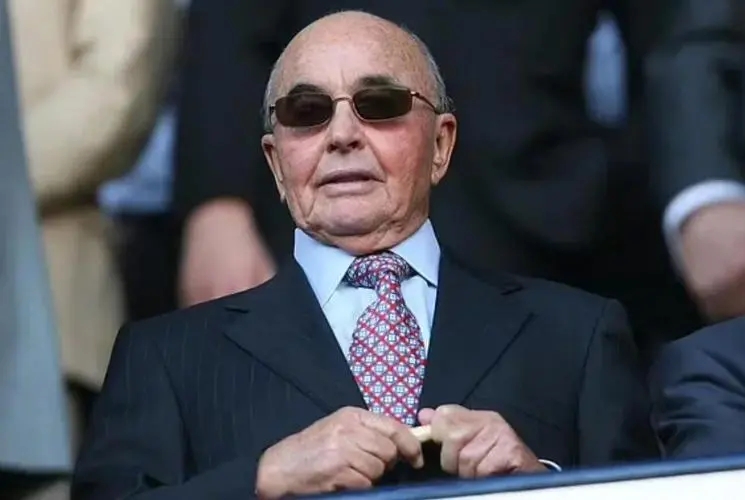 热刺老板为什么那么抠？热刺老板是谁？