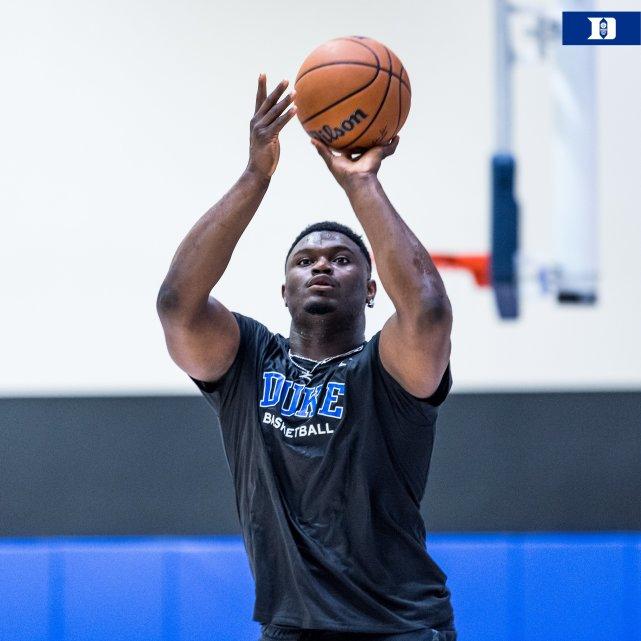 锡安回母校杜克训练！身材壮硕引热议 老六：鹈鹕有他就是争冠队