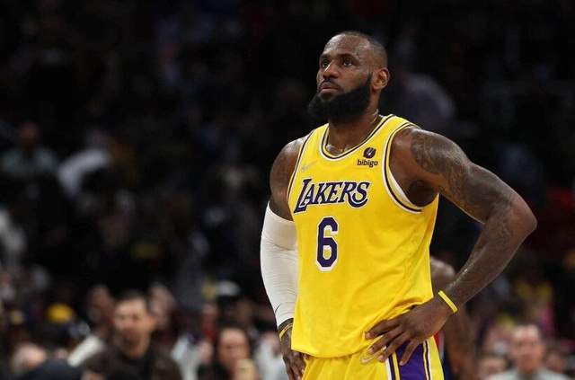 17冠王沦为虐菜狂魔，PK强队仅1胜6负，AD遇苦主0胜8负