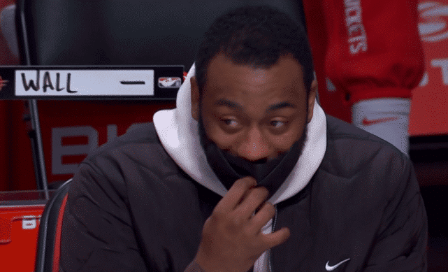 31+6+12！哈登伤退欧文扛起球队，造火箭18分逆转+登顶东部第一！