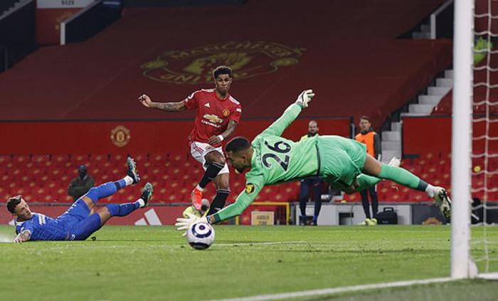 拉什福德进球却受伤，恐无缘曼联战热刺！索帅曝铁卫新冠阳性缺阵