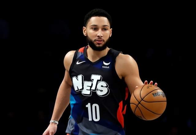 唏嘘！NBA状元沦为玻璃人，刚复出又受伤，打7场便狂赚1900万