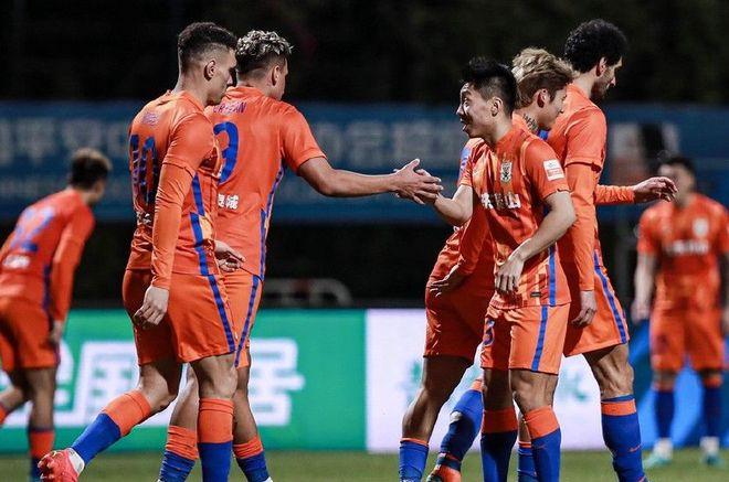 中超争冠沦为笑谈！末轮决战或再现退赛潮，升班马或躺夺首冠