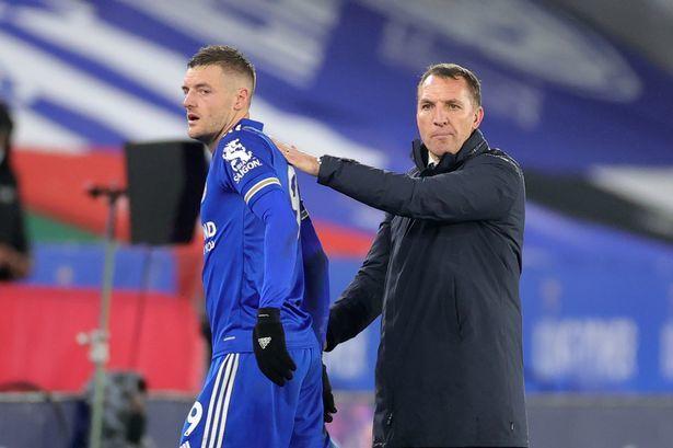 官宣！34岁英超金靴做手术伤缺数周！莱斯特城遭重创，曼联争冠获利好