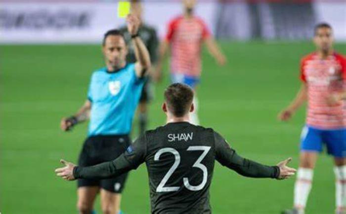 索帅解释曼联半场换人原因！暗示绝对主力受伤，希望对热刺可参赛