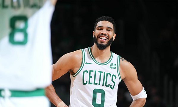 联盟第一！凯尔特人29分大胜，甩开雄鹿，塔图姆两战轰60分