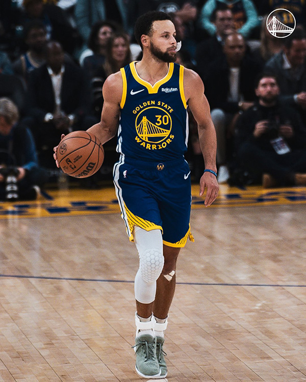 库里26+8连创纪录：暴怒吃T点名哈登太狠 克莱90秒连得10分立功