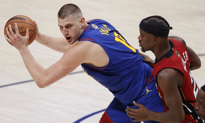 约基奇27+14+10刷爆纪录：总决赛首秀打爆热火 率队创队史总决赛首胜