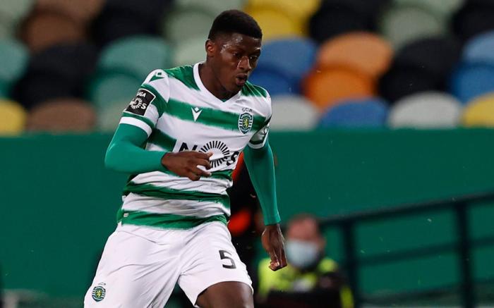 曼联最惨新援！加盟激活队友后恐遭清洗，出租他交换B费天才师弟