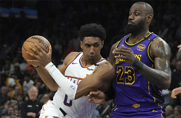 湖人惜败太阳之殇：詹姆斯14投3中遭大帽，历史神迹蒙阴影