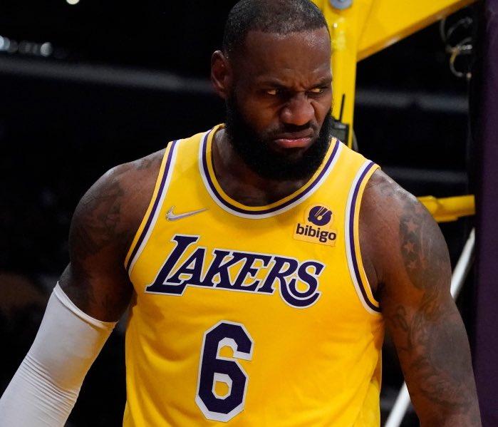 37岁詹皇连续6场30+创两大纪录，历史第一！湖人队史科比后首人