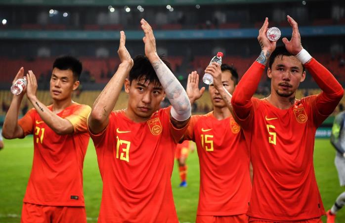 尘埃落定，郑智离任国足？伊万现身回应，8日官宣决定，球迷期待