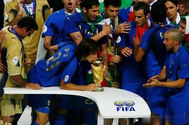 意大利队在2006年获得<a href=/zuqiuzhibo/shijiebei/ target=_blank class=infotextkey>世界杯</a>冠军