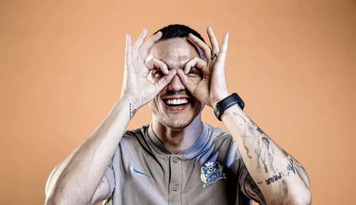 广州城官方：因妻子临产，蒂亚戈提前返回巴西