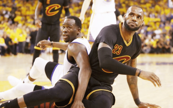 格林再谈与詹冲突！詹皇跨人是故意激怒我，输掉总决赛却得到杜兰特