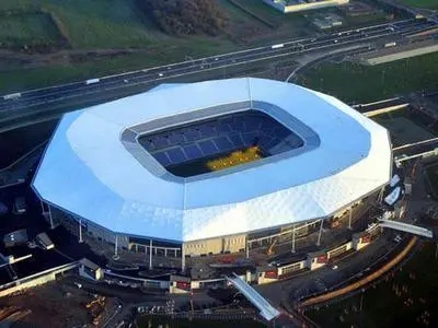 法甲里昂场馆-奥林匹克公园球场