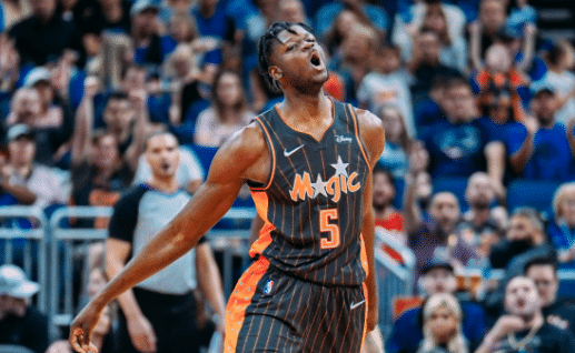 NBA大爆冷！联盟垫底掀翻西部第7，上演18分疯狂逆转，主场沸腾了