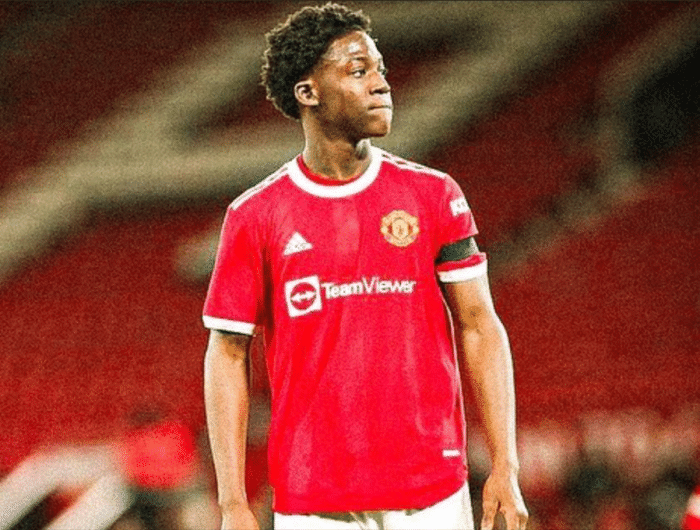 曼联新博格巴精彩过人传射！前锋改打后腰，17岁有望捧青年足总杯