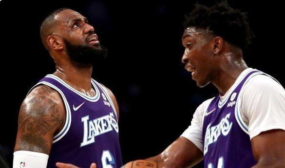 湖人官宣重签约翰逊！又签十天短合同，沃帅：我们很高兴他回来