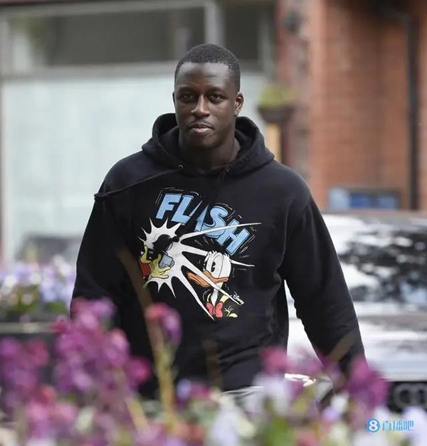 本杰明门迪起诉曼城拖欠工资 要求索赔数900万英镑