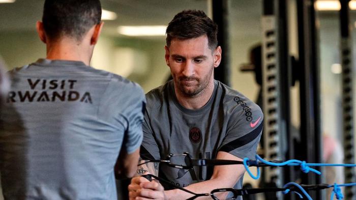 官方：梅西恢复跑步训练，周日接受评估