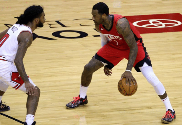 有点菜！火箭当家球星的表现太差了，换别的球队早卷铺盖回家了