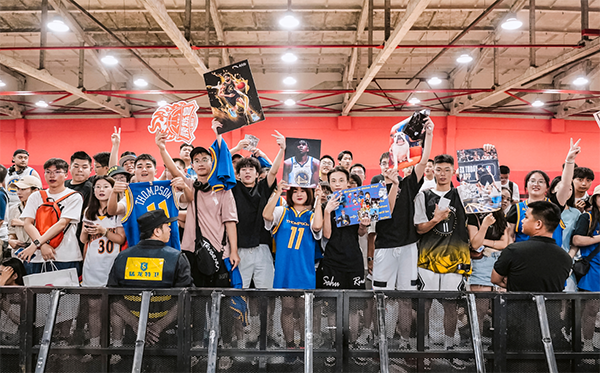 克莱中国行！体验传统文化，活动现场人气旺，引发美媒关注