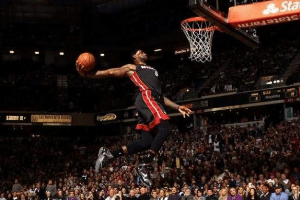 18年职业生涯，詹姆斯为何不参加扣篮大赛？原因有3个