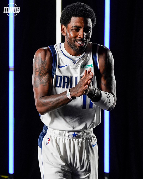 东欧领衔亮相媒体日！东契奇自曝绰号欧文满脸笑容 格威自称蝙蝠侠