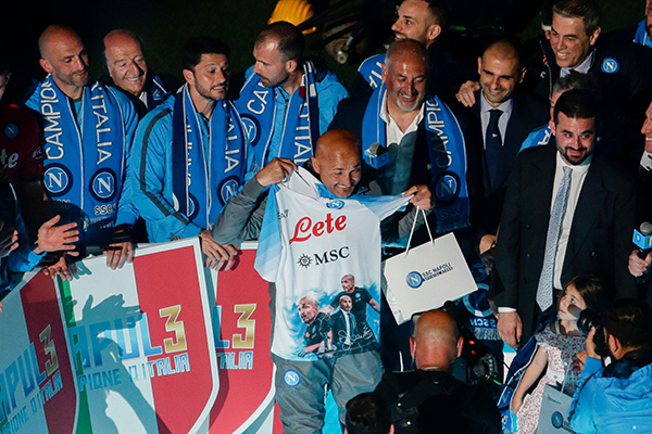 俱乐部主席劳伦蒂斯：斯帕莱蒂已要求离开那不勒斯 将休养一年