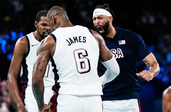 詹眉奥运夺金笑练三分，湖人众将开启新赛季备战之旅