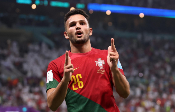 巴黎圣日耳曼就贡萨洛-拉莫斯与本菲卡达成8000万欧元转会协议