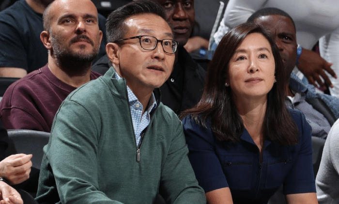 搞笑！网友自称蔡崇信私生子，头像为欧文，多名篮网记者关注