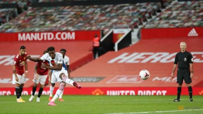 水晶宫炮轰与曼联英超赛程：提前进行扎哈缺阵，曼联有望轻松取胜